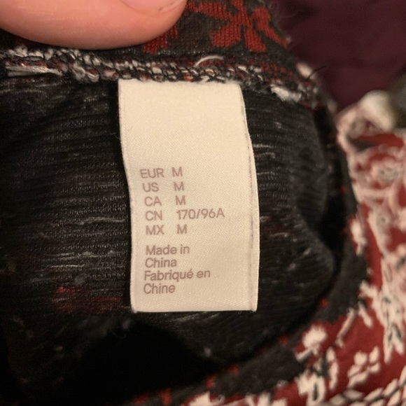 Beautiful long sleeve shirt - Picture 2 of 2